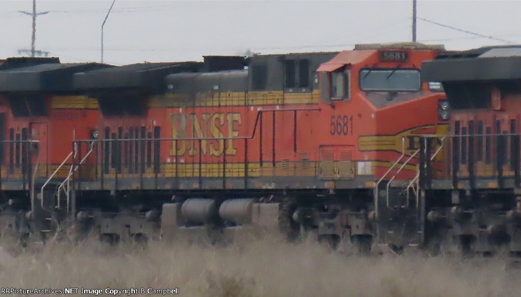 BNSF 5681